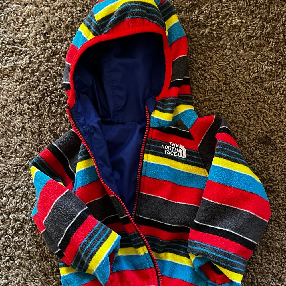 The North Face Kids Blue and Red Reversible Jacket - Picture 2 of 2